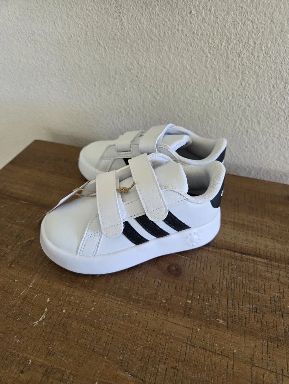 Adidas Infant Grand Court 2.0 Shoes Size 10K NWT